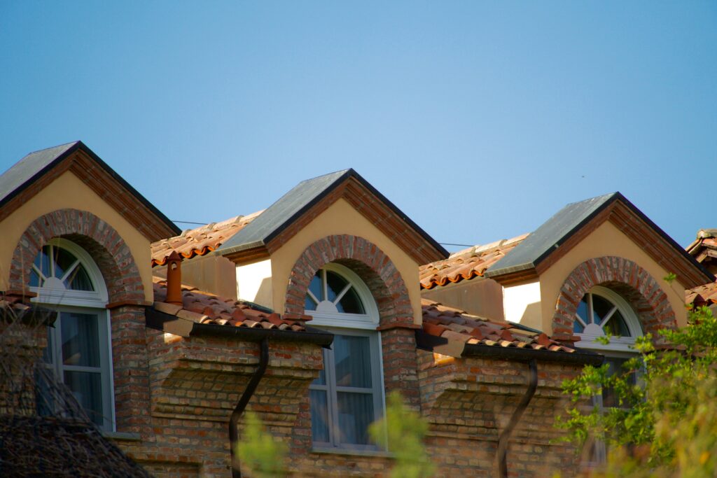 une-maison-en-lucarne-retroussée