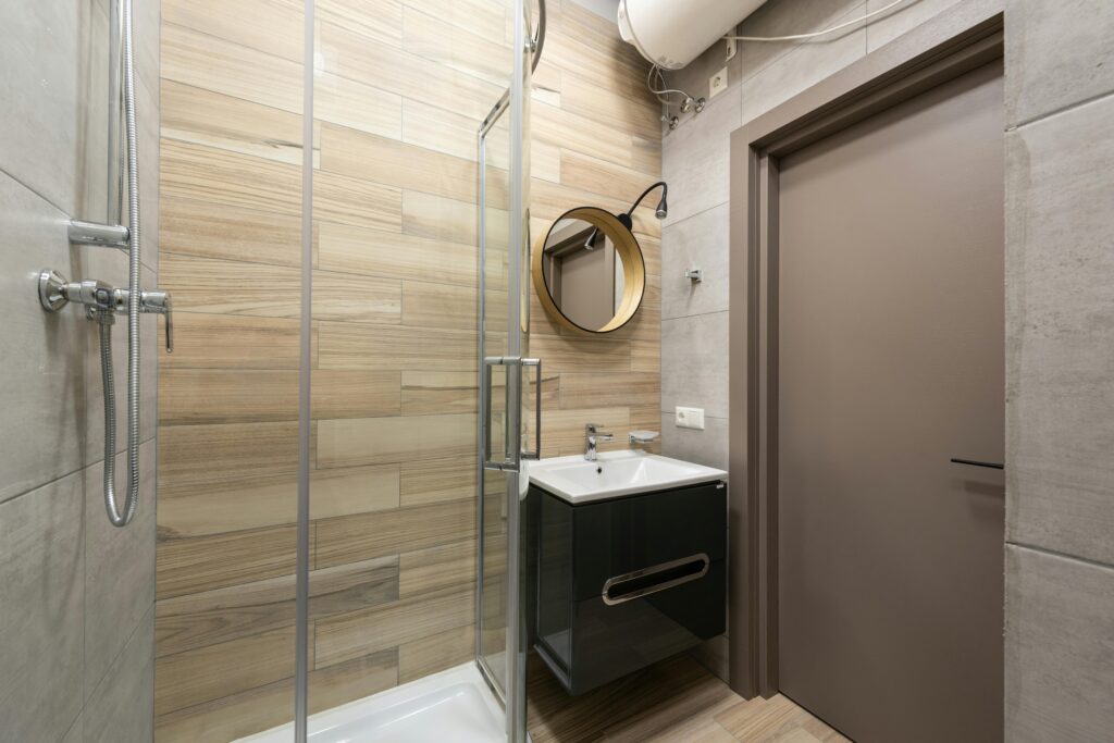 petite-salle-de-bain-amenagement